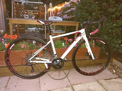 Cube Axial Pro Womenâs Road Racing Gravel Bike 50cm Disc Brakes â Second Hand Road Bikes